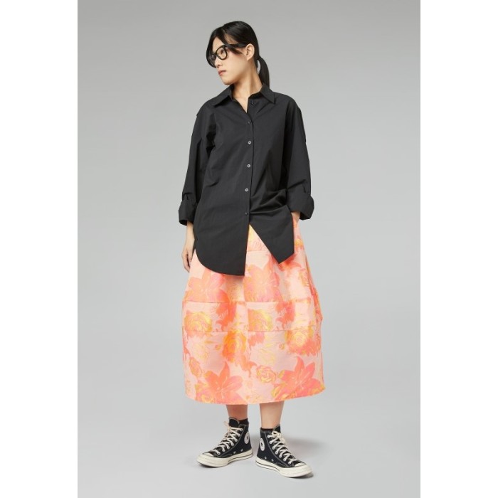 FALDA GLOBO CON ESTAMPADO...