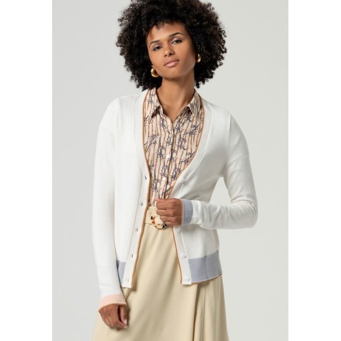 CHAQUETA DE PUNTO FINO BLANCA