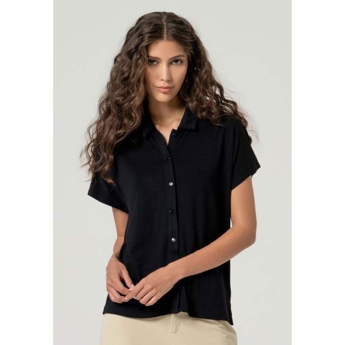 CAMISA DE MANGA CORTA NEGRA