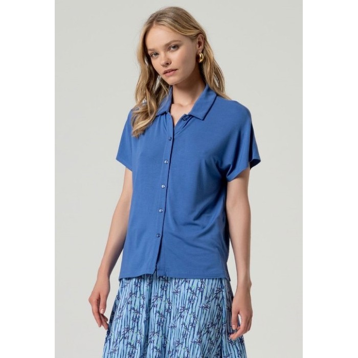 CAMISA DE MANGA CORTA AZUL