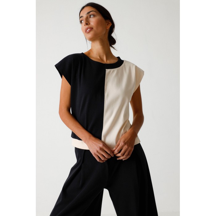 CAMISETA EKAI GOTS NEGRA