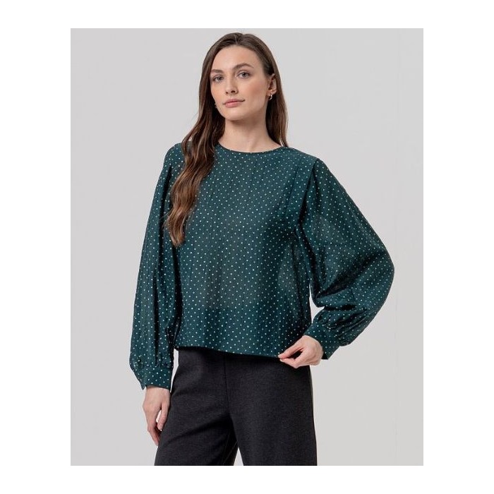 BLUSA CON FRUNCE EN EL...