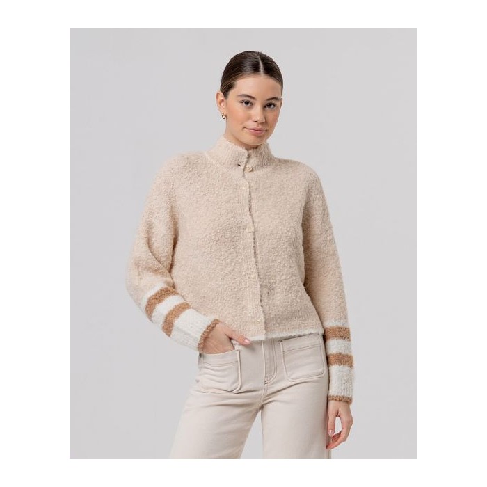 CHAQUETA DE CUELLO ALTO CON...