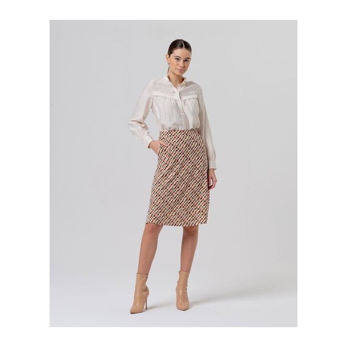 FALDA CORTA CON ESTAMPADO...
